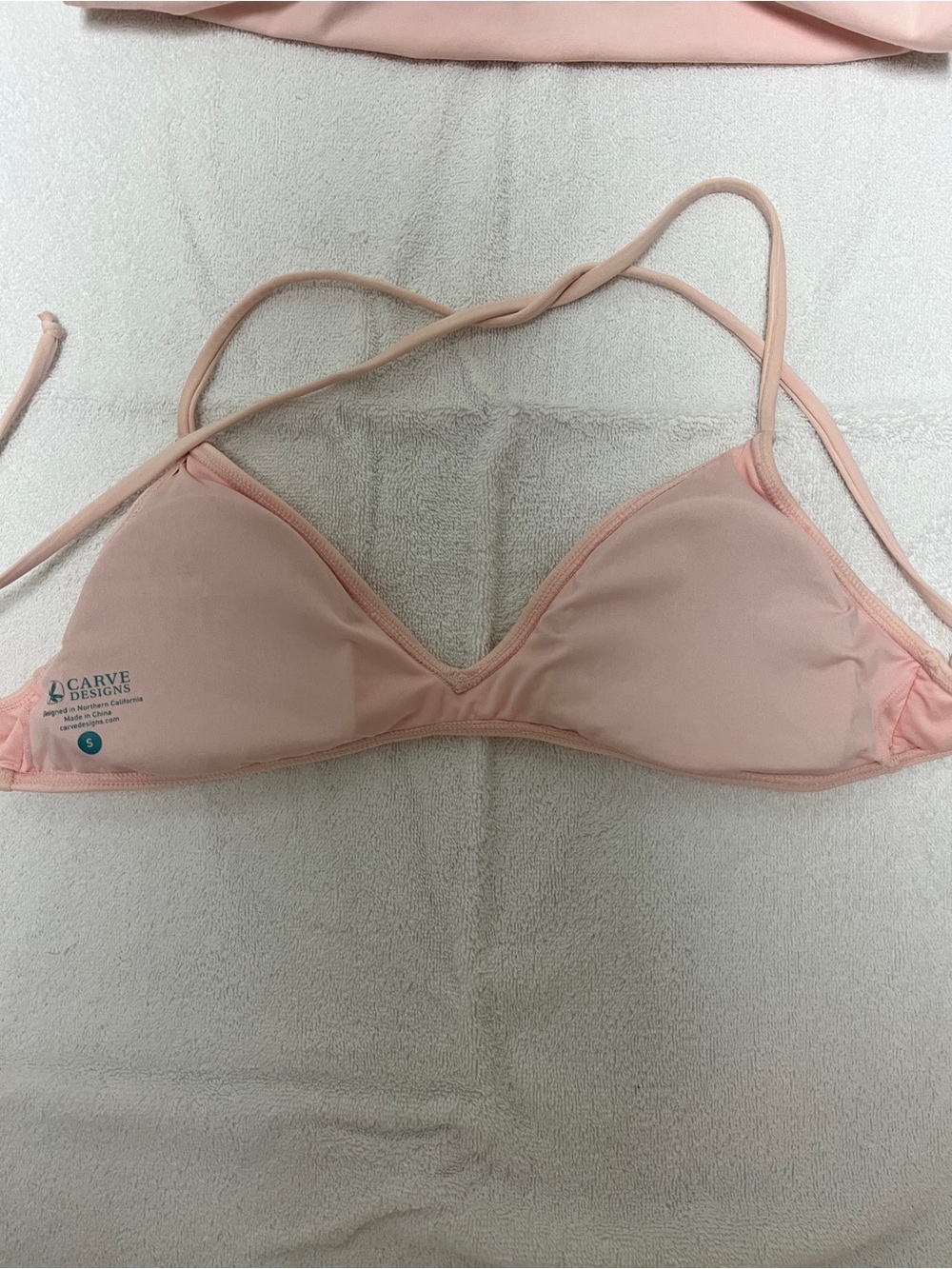 Carve Designs Blush Pink Short Sleeve rashguard and matching bikini top - Picture 6 of 7